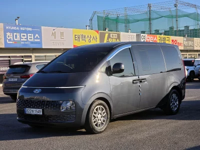 Hyundai Staria