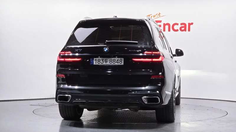 BMW X7