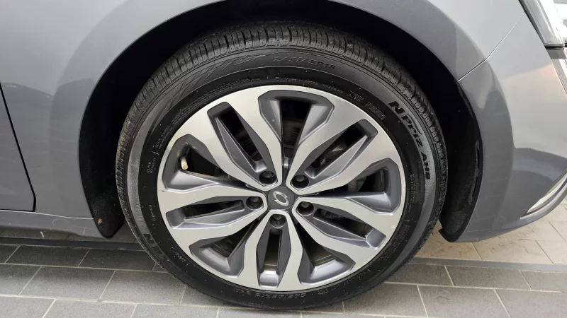 Renault Samsung SM6