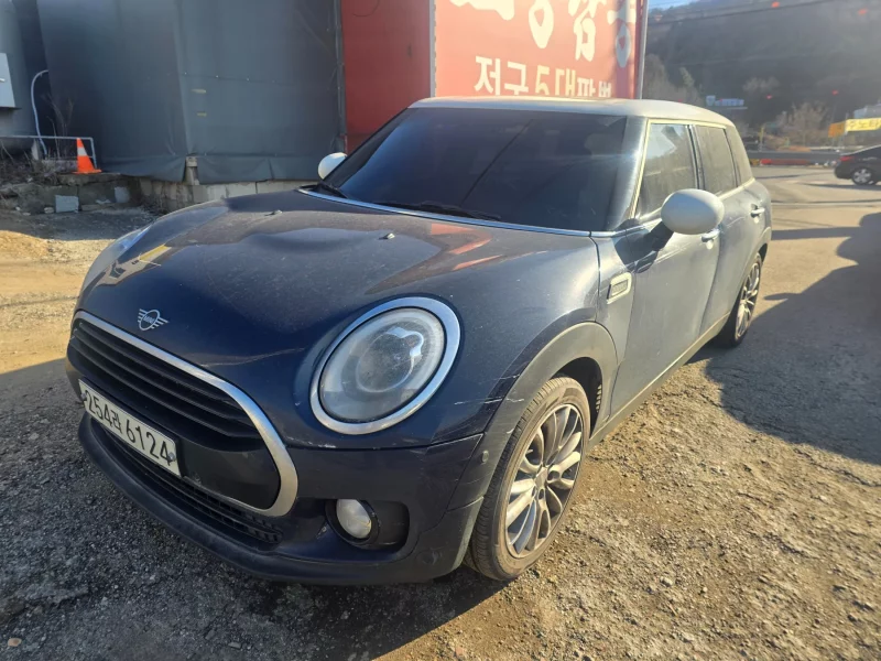 MINI Clubman