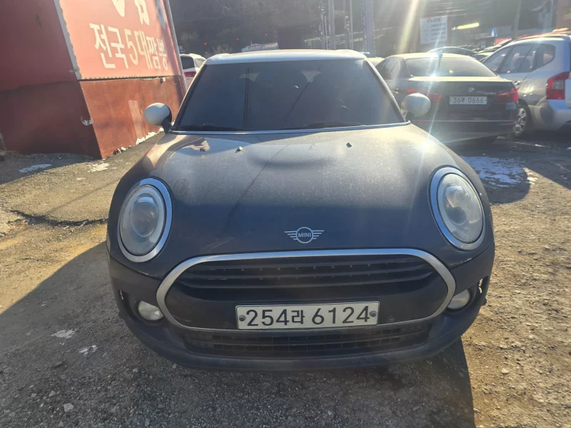 MINI Clubman