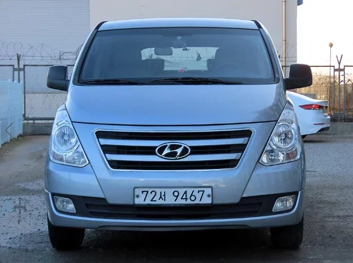 Hyundai Starex