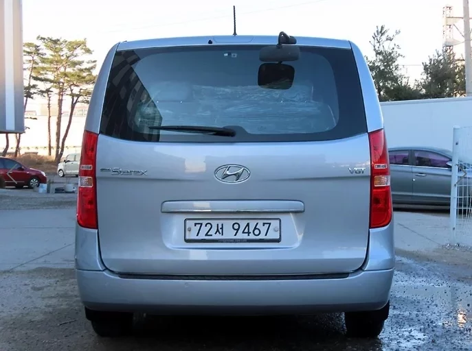 Hyundai Starex