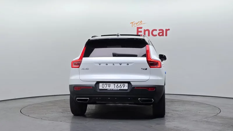 Volvo XC40