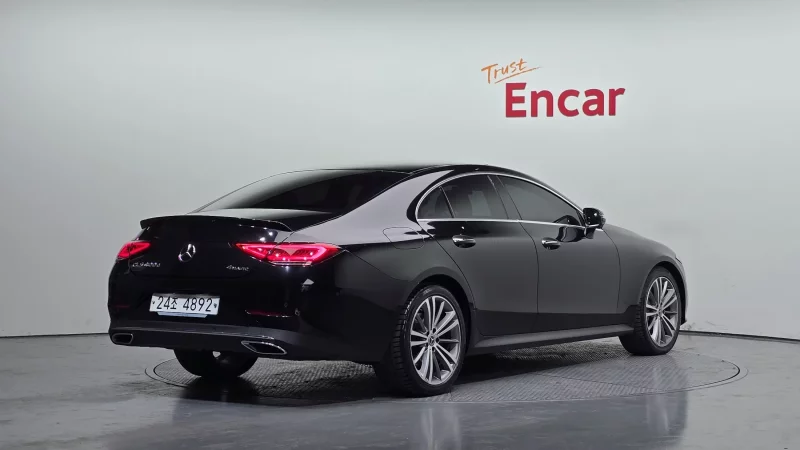 Mercedes-Benz CLS-Class