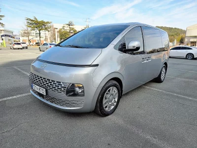 Hyundai Staria