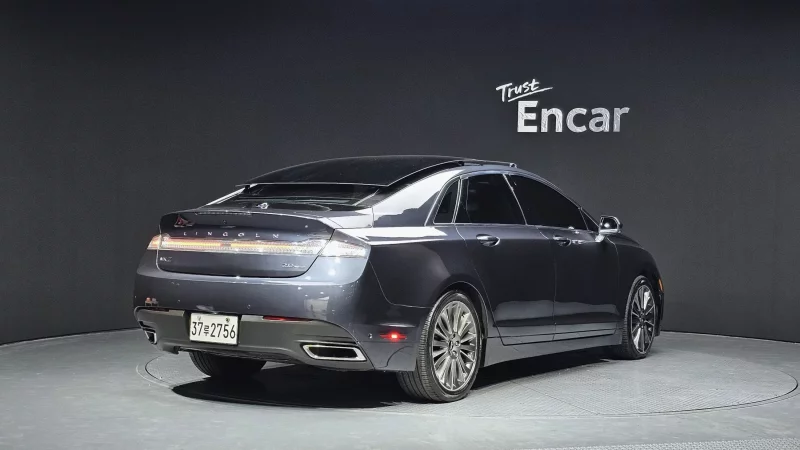 Lincoln MKZ