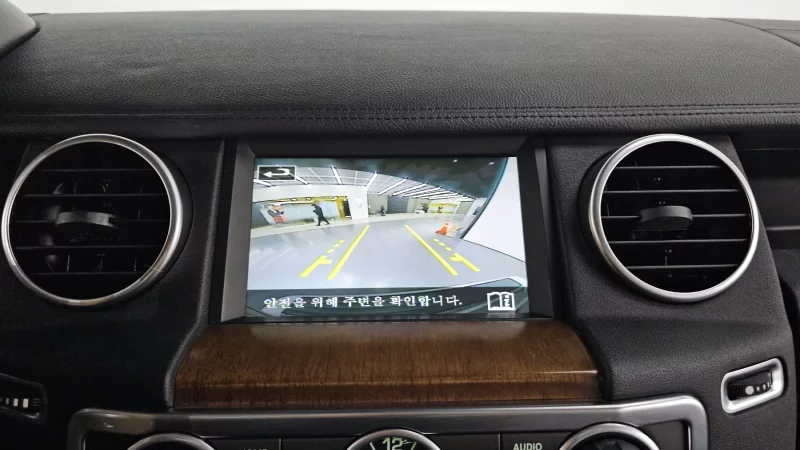 Land Rover DISCOVERY