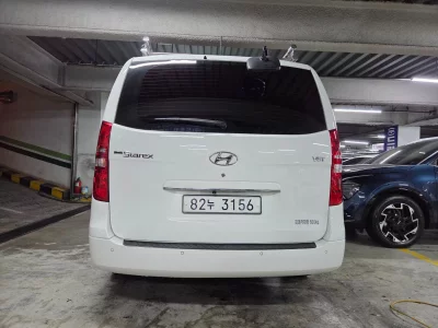 Hyundai Starex