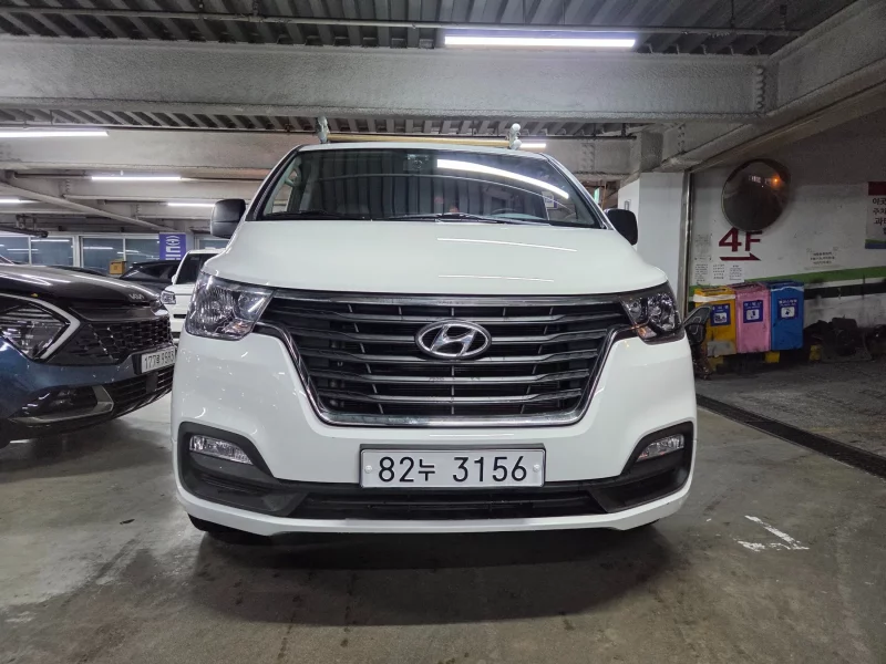 Hyundai Starex