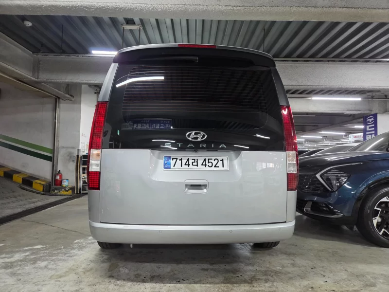 Hyundai Staria