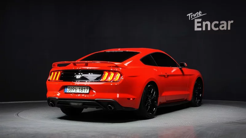Ford MUSTANG