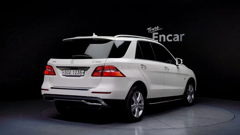 Mercedes-Benz M-class