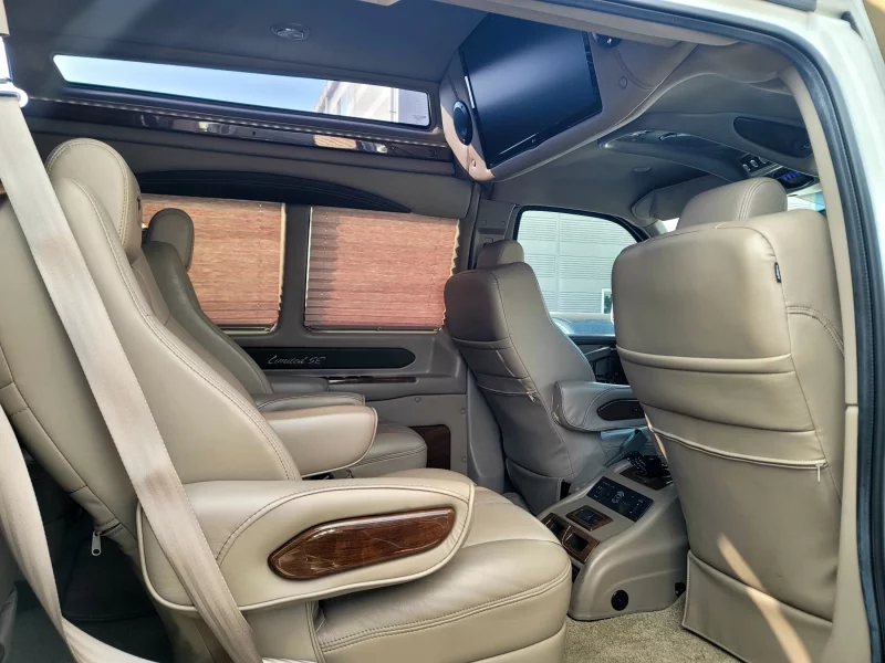 Chevrolet Express Van