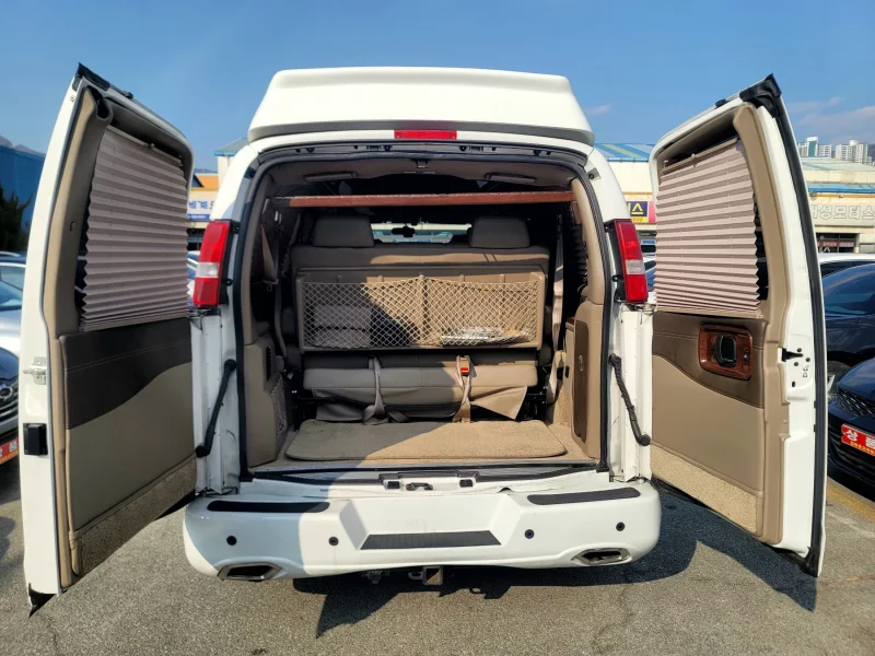 Chevrolet Express Van