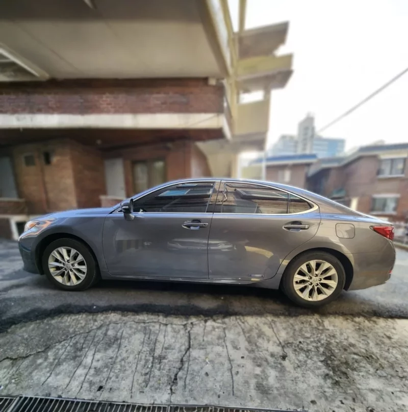 Lexus ES300h