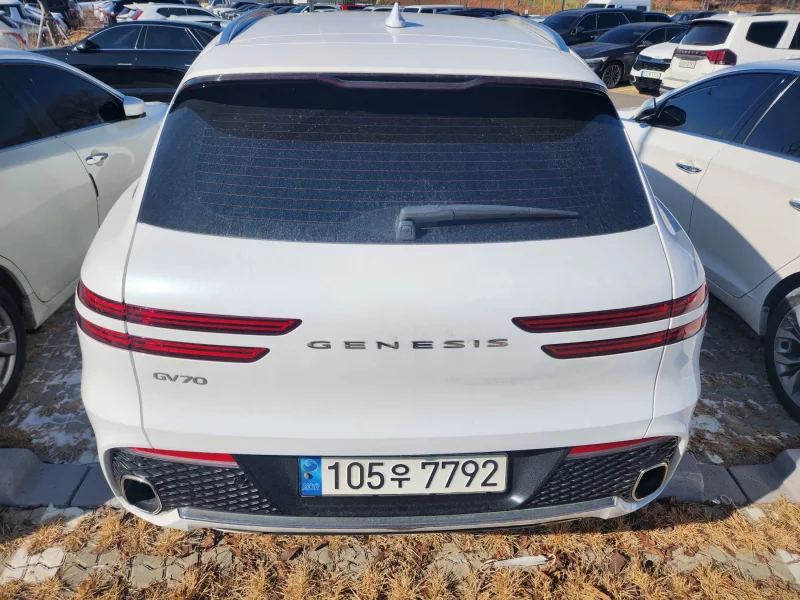 Genesis GV70