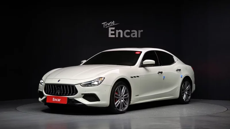 Maserati GHIBLI