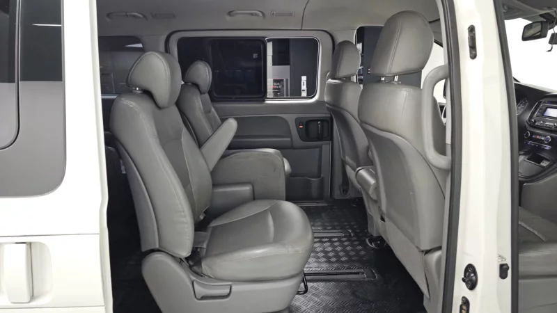 Hyundai Starex