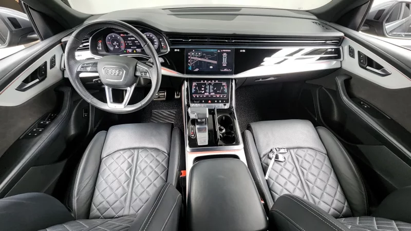 Audi Q8