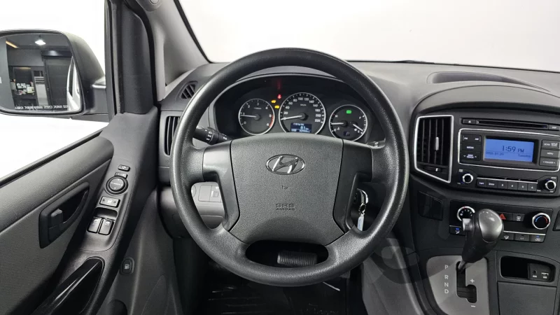 Hyundai Grand Starex