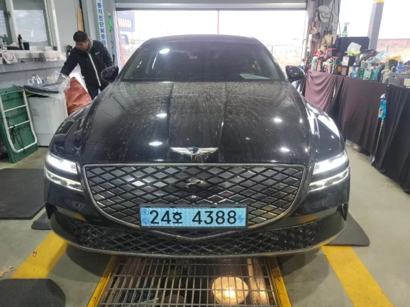 Genesis Electrified G80