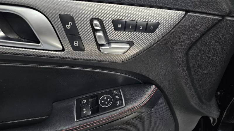 Mercedes-Benz SLC-Class