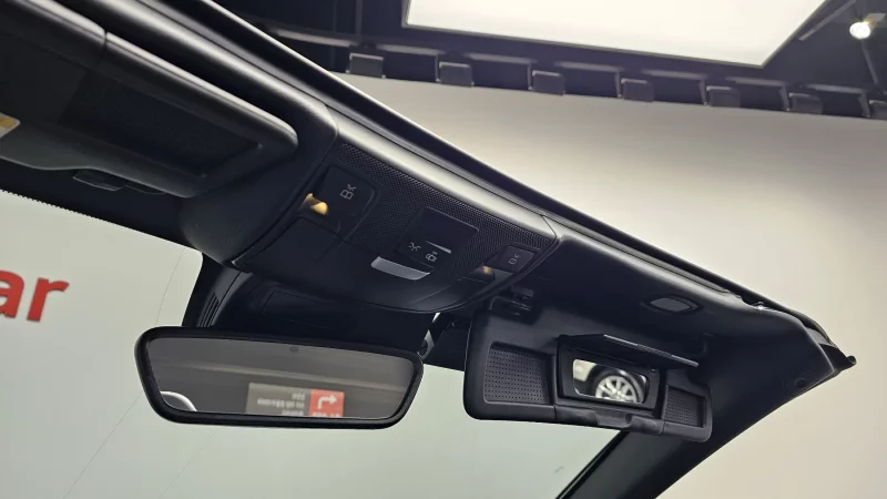 Mercedes-Benz SLC-Class