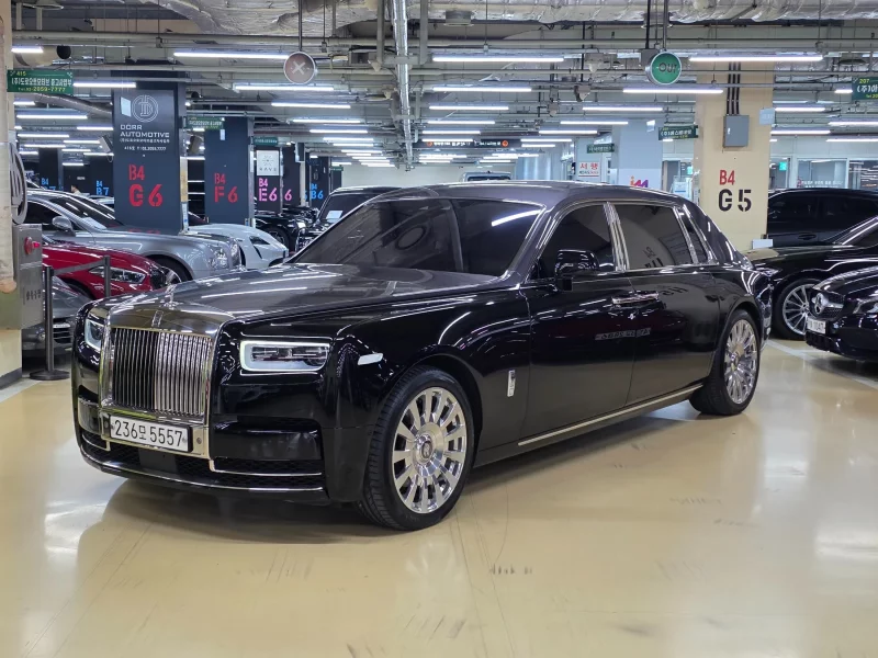 Rolls-Royce PHANTOM