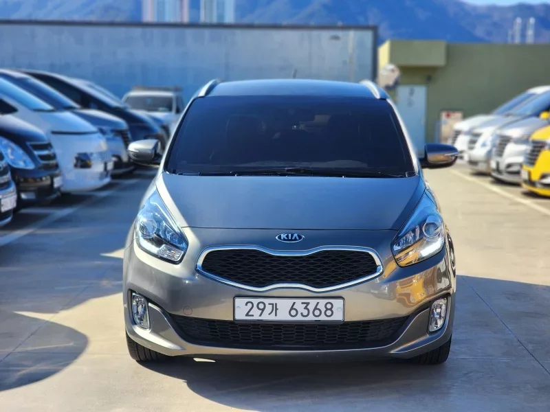 Kia Carens