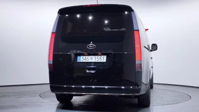 Hyundai Staria