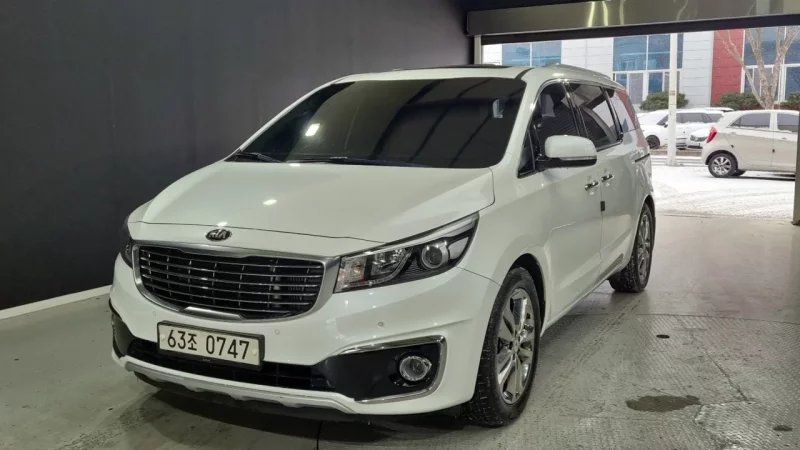 Kia Carnival