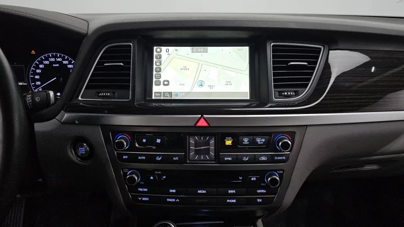 Hyundai Genesis