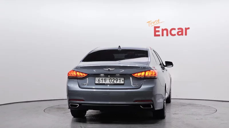 Hyundai Genesis