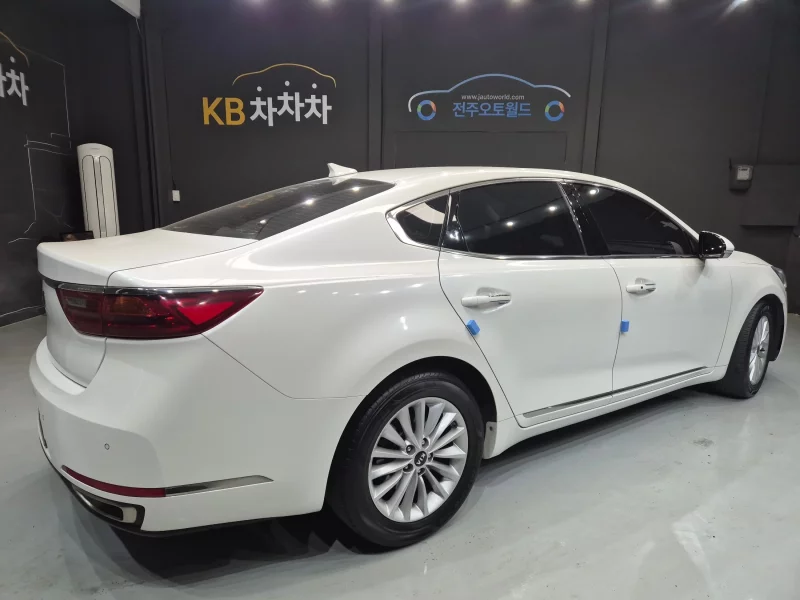 Kia K7