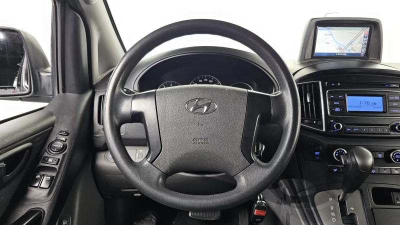 Hyundai Grand Starex