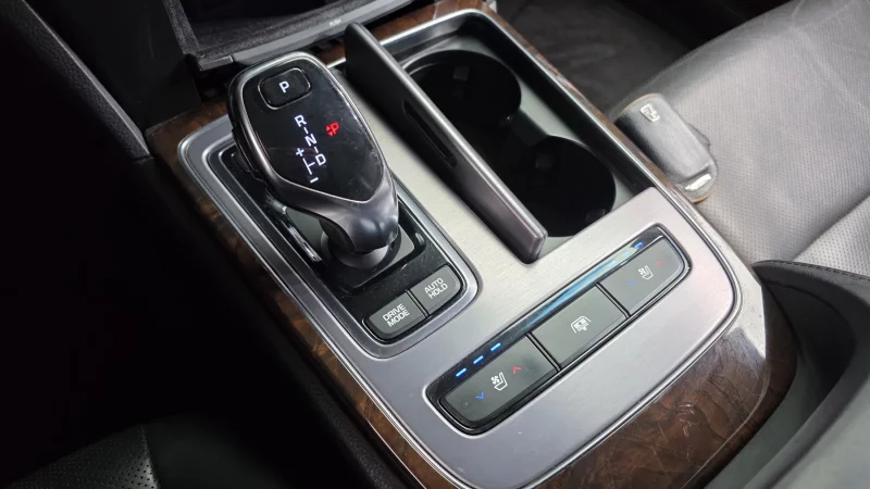 Hyundai Equus