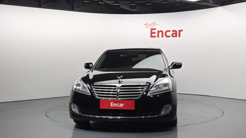 Hyundai Equus