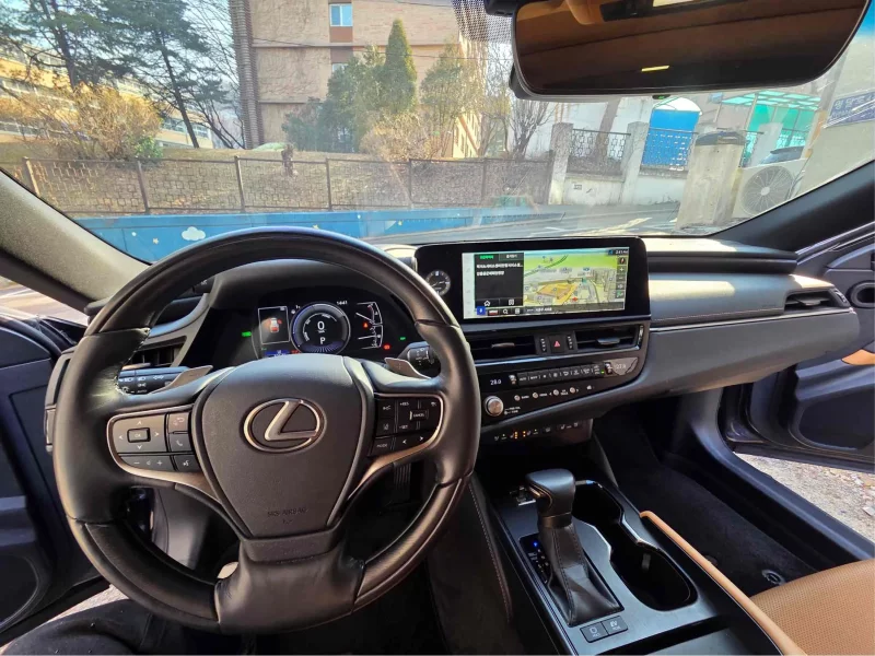 Lexus ES300h