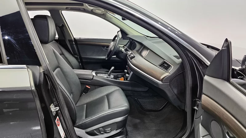 BMW 5-Series Gran Turismo