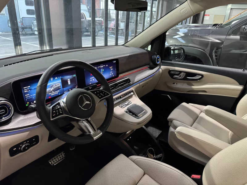 Mercedes-Benz V-Class