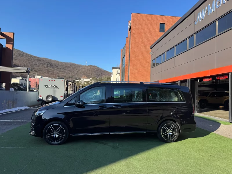 Mercedes-Benz V-Class