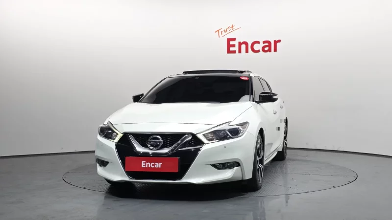 Nissan MAXIMA