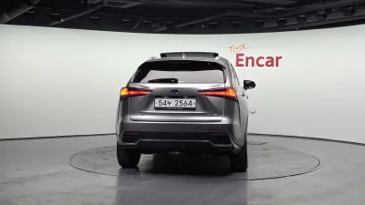 Lexus NX300h