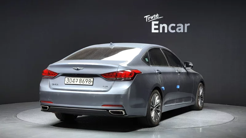 Hyundai Genesis