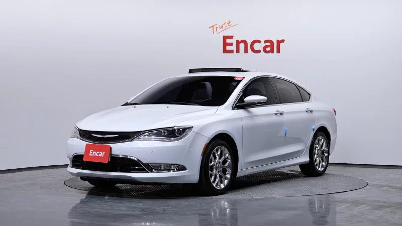 Chrysler 200