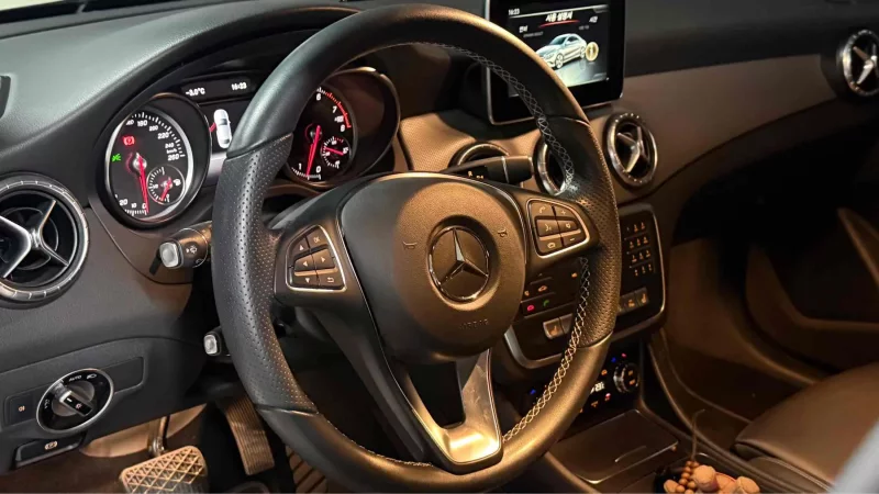 Mercedes-Benz CLA-Class