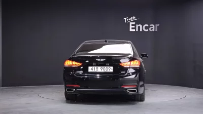 Hyundai Genesis