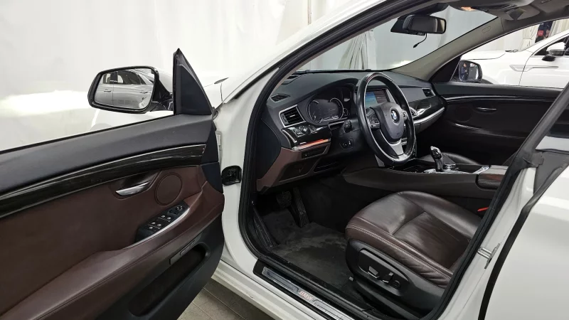 BMW 5-Series Gran Turismo
