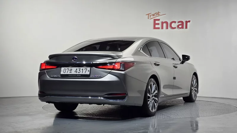 Lexus ES300h